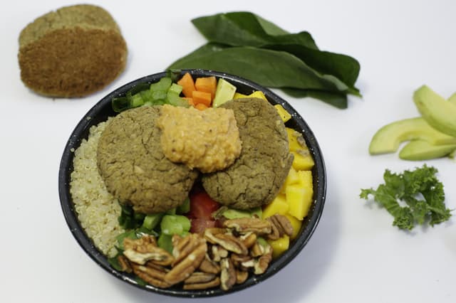 菜肴“Quinoa Bowls”的照片