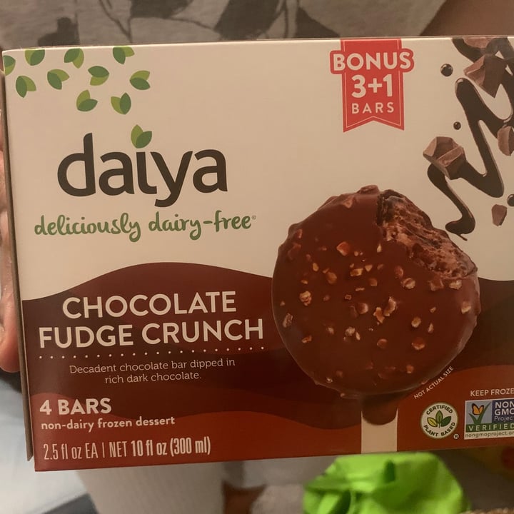 photo of Daiya Chocolate fudge crunch shared by @jinxx on  26 May 2021 - review