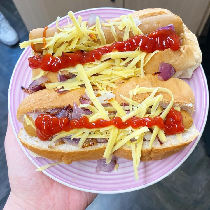 photo of Fry's Family Food Original hot dogs shared by @heathertheveganmaw on  18 Jan 2022 - review