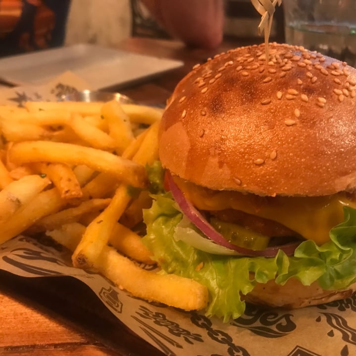 photo of Mad Mad Vegan Rock’n Chick’n shared by @alinpadilla on  02 Jun 2022 - review
