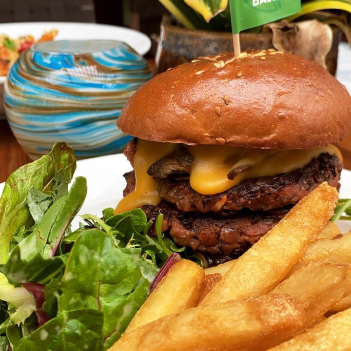 photo of Privé CHIJMES Plant-Based Truffled Mushroom Swiss Burger shared by @nitheesh on  24 Jan 2021 - review