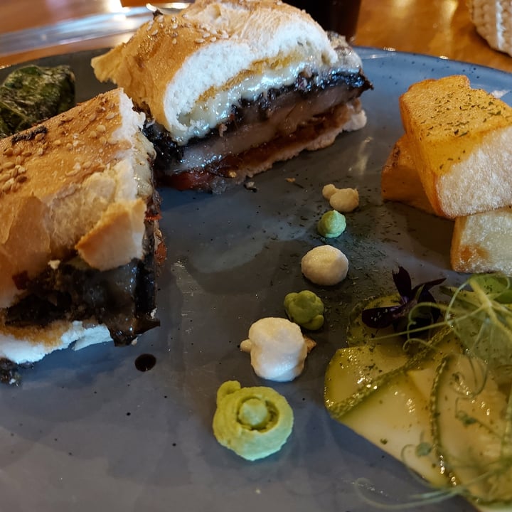 photo of Elena´s Restaurante Baguette de portobello shared by @chefaleveggie on  16 Apr 2022 - review