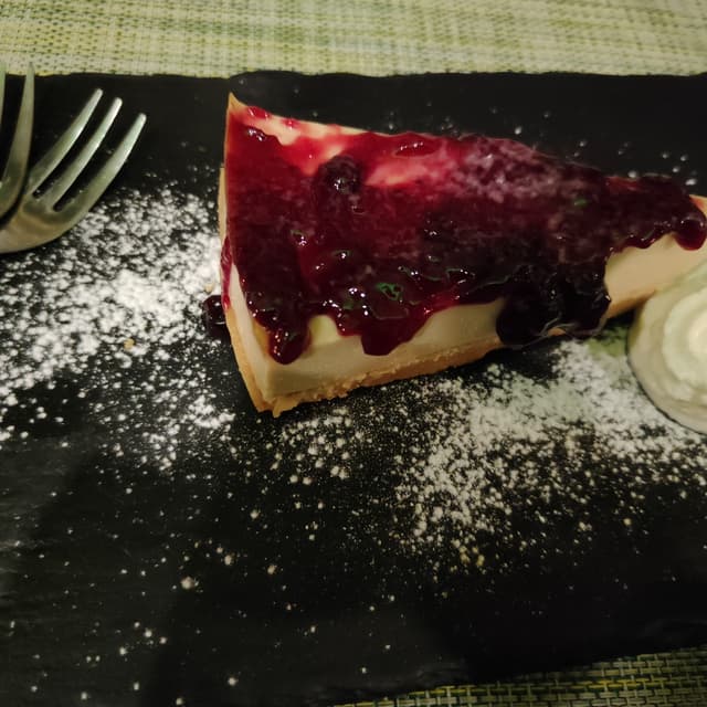 「Cheesecake Frutti Di Bosco」の料理の写真
