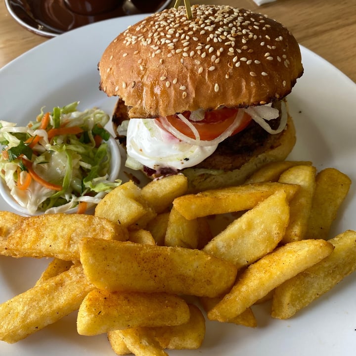 review photo of Nina's Real Food Vegan Burger shared by @debbie6312 on 27 Sep 2021 - review
