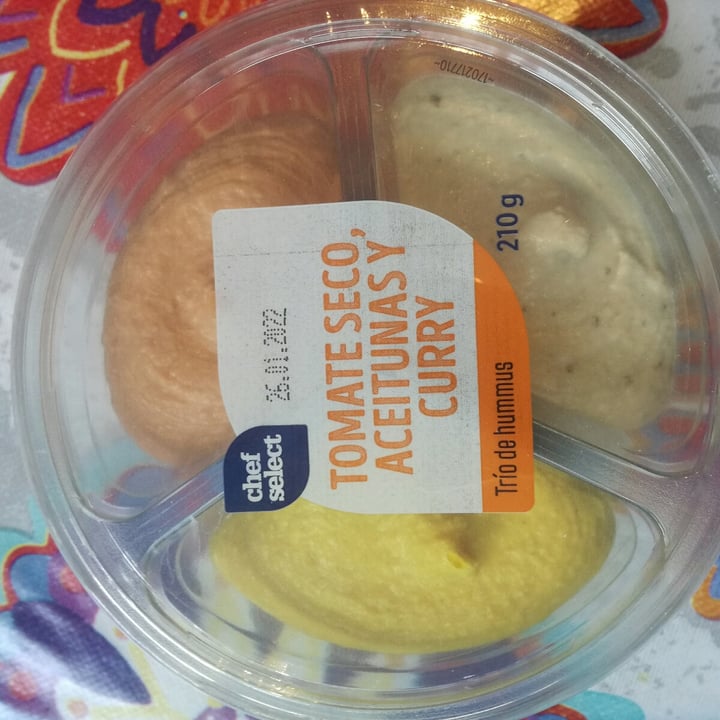 review photo of Chef Select Hummus tomate seco, aceitunas, curry shared by @correlolacorre on 23 Jan 2022 - review