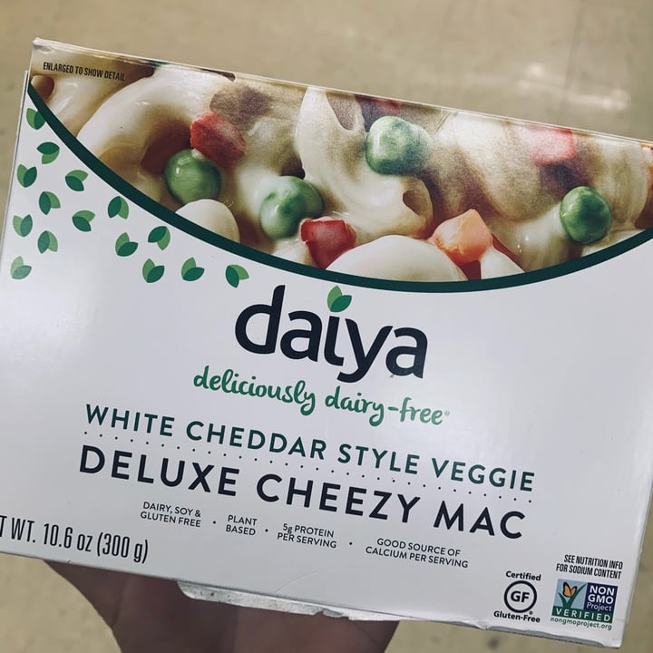 photo of Daiya Alfredo Style Deluxe Cheezy Mac shared by @zaingel on  16 Nov 2021 - review