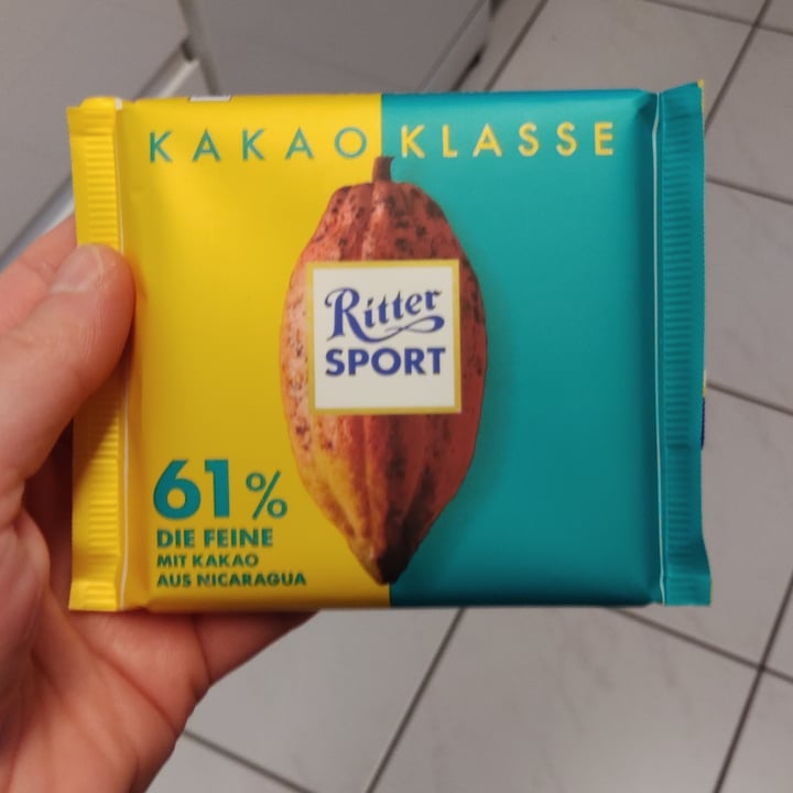 photo of Ritter Sport Dark Chocolate 61% Cacao Fine shared by @saechsine on  09 May 2022 - review