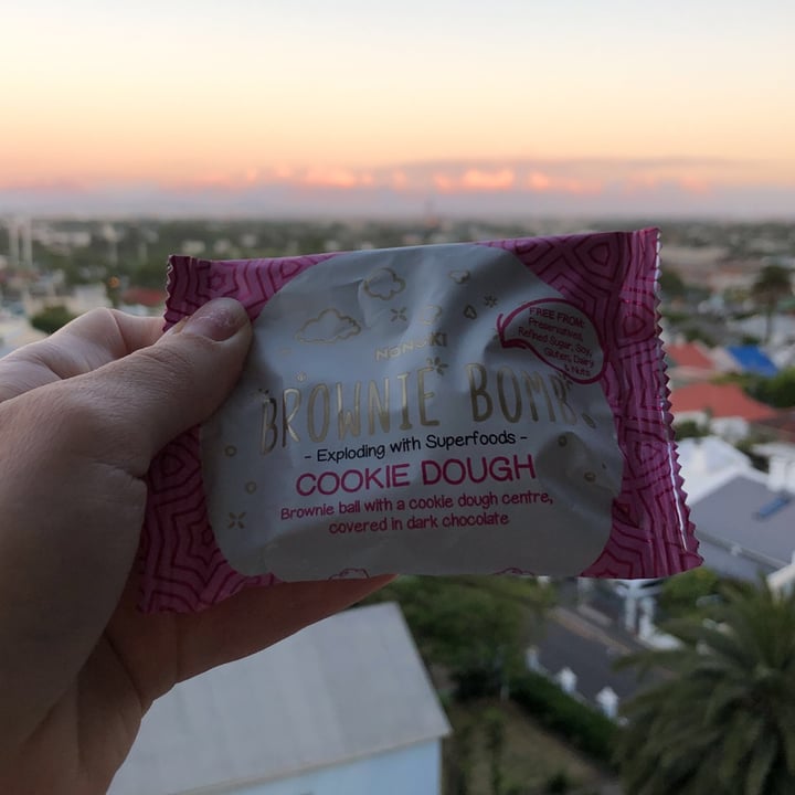 photo of Nanuki Brownie Bomb Cookie Dough shared by @aleecpt on  18 Nov 2020 - review