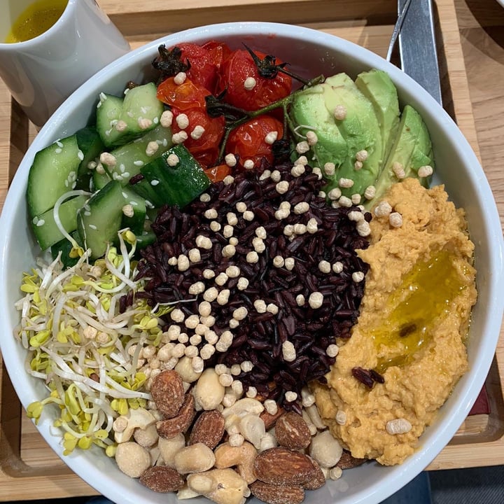 review photo of King of Greens Breakfast with some rice and hummus 🌱 shared by @ellii on 25 May 2020 - review