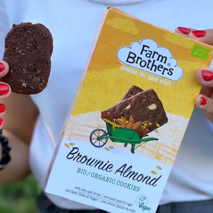 photo of Farm Brothers Brownie almond cookies shared by @travelerafit on  22 Oct 2021 - review