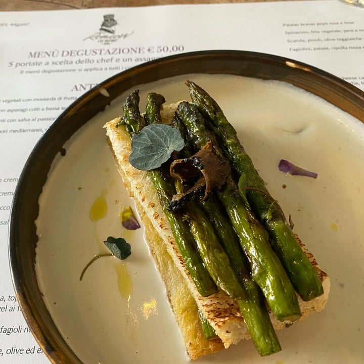photo of Romeow Cat Bistrot Pan perdu agli asparagi shared by @michelavegan on  07 Sep 2022 - review