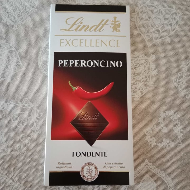 photo of Lindt Fondente al peperoncino shared by @elisacasadei on  22 Mar 2022 - review