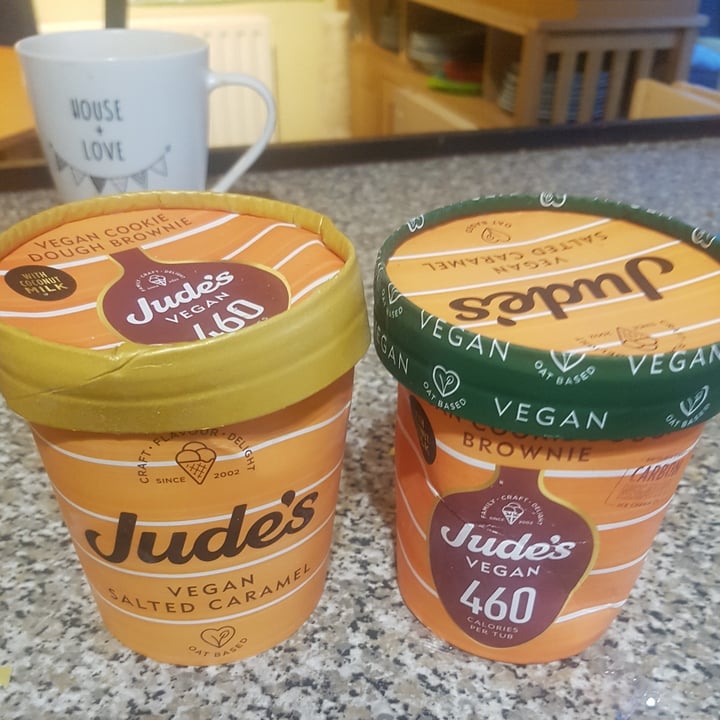 photo of Jude’s Vegan Cookie Dough Brownie Ice Cream shared by @sdmcphee on  04 Dec 2021 - review