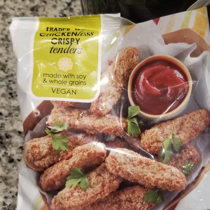 photo of Trader Joe's Chickenless Crispy Tenders shared by @natyvegan88 on  27 Aug 2021 - review