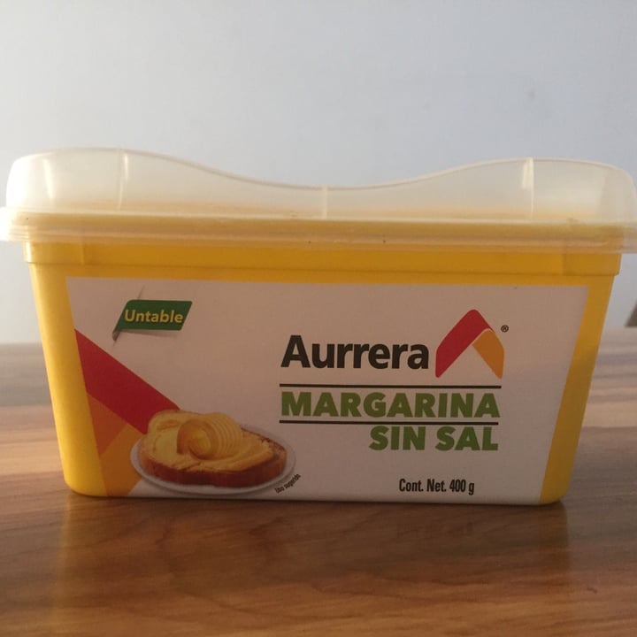 photo of Aurrera Margarina Vegetal Aurrerá shared by @isasalazar on  01 Nov 2021 - review