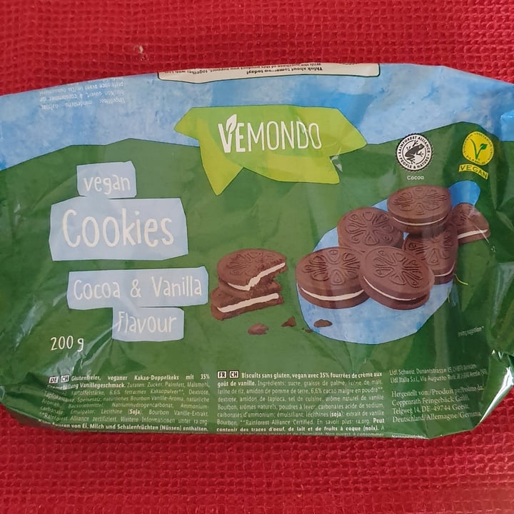 photo of Vemondo Vegan Cookies Cocoa & Vanilla Flavour shared by @michibi on  18 Jun 2022 - review