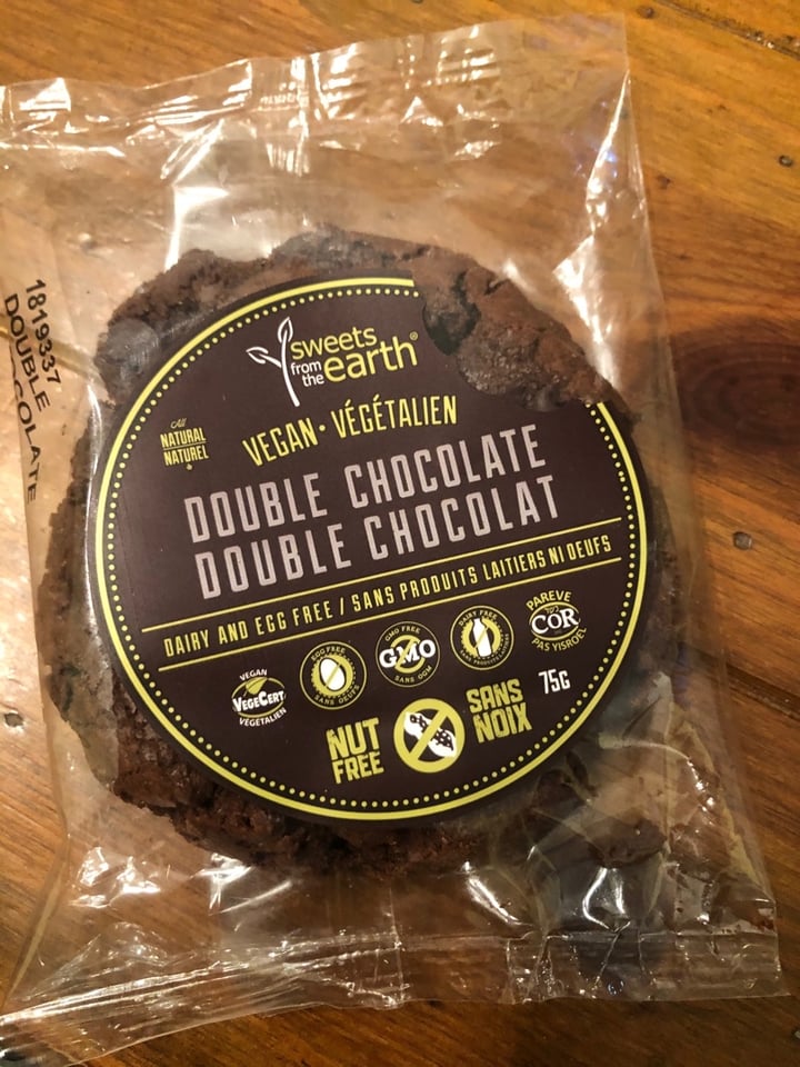photo of Sweets from the Earth Double Chocolate Cookie shared by @ironicallyhamm on  22 Jan 2020 - review