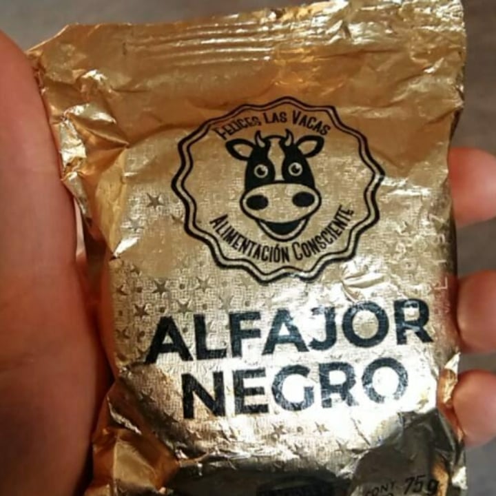 photo of Felices Las Vacas Alfajor Negro shared by @narmoa on  01 Nov 2020 - review