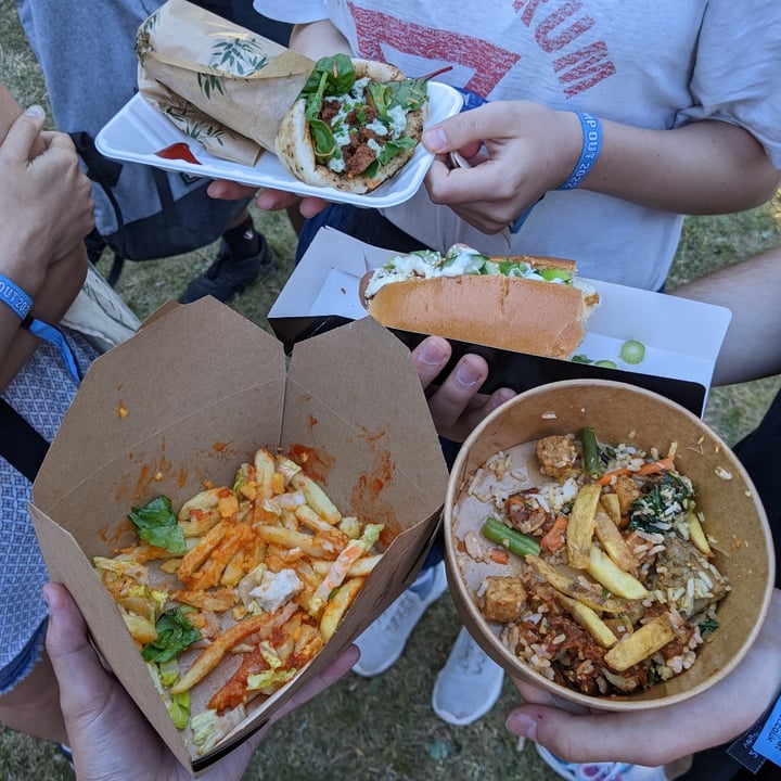 photo of Stanford Hall CSA Pigout - Loaded Hotdogs  - The Japanese shared by @katchan on  20 Jul 2022 - review