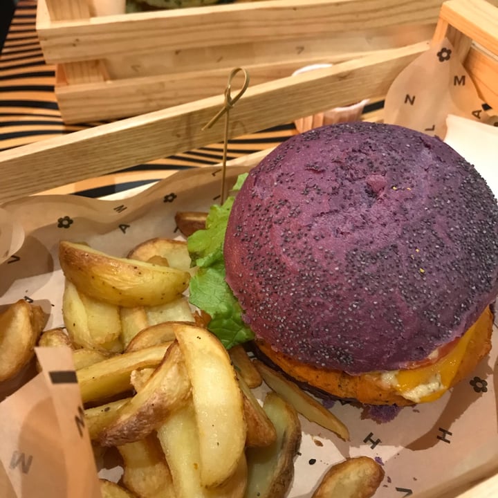 photo of Flower Burger Cheesy Cecio shared by @saraquartieri on  21 Jan 2022 - review
