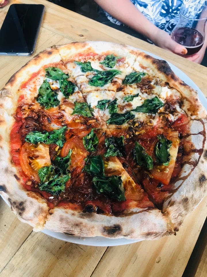 photo of Bianco Pizza Pizza Máster 2019 Espinaca- Vegan shared by @camico on  08 Feb 2020 - review