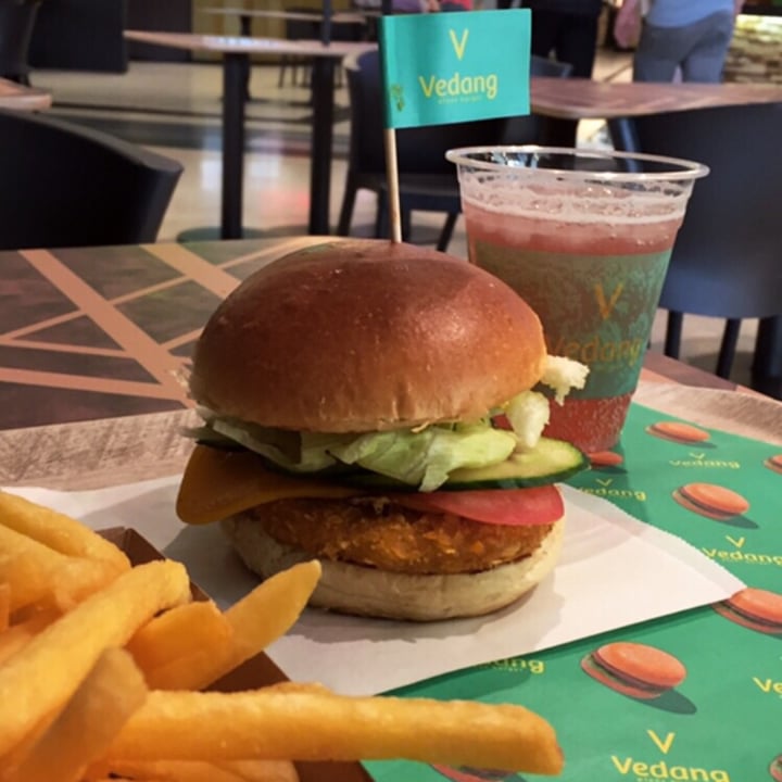photo of Vedang - plant burger (Alexa) Chick burger shared by @anikablnd on  28 Oct 2020 - review