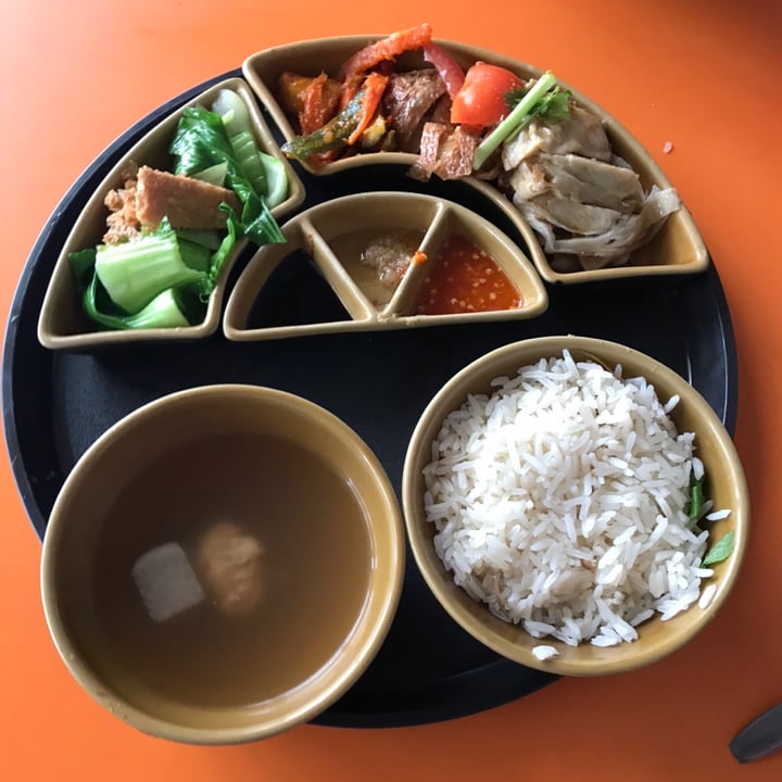 photo of 33 Vegetarian Food Healthy Vegetarian Chicken Rice Set shared by @piggy-egg on  24 Mar 2022 - review