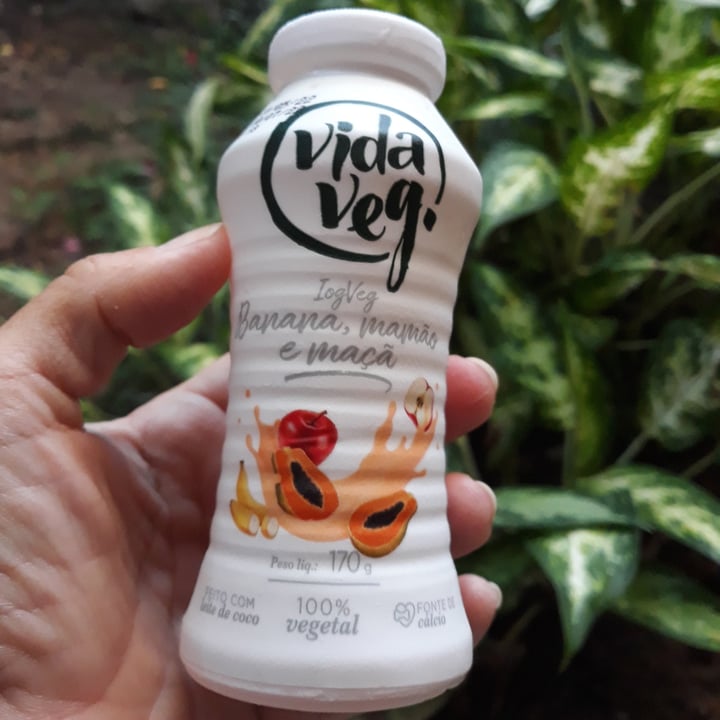 review photo of Vida Veg Iogurte banana, mamão e maçã shared by @anasouto on 07 Jul 2022 - review