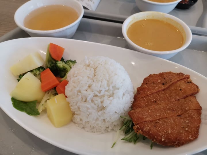 photo of Truly Vegetarian 非素不可 Chickenless Cutlet Curry Rice shared by @-chu on  25 Mar 2020 - review