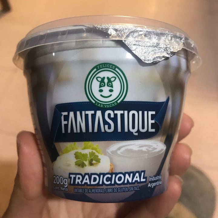 photo of Felices Las Vacas Queso Untable Fantastique Sabor Tradicional shared by @candeeev on  24 May 2021 - review