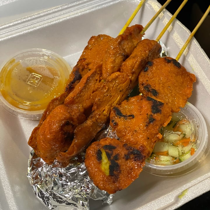photo of Vegan House Thai Bistro Soy Chicken Skewers shared by @soniaelsie on  12 Nov 2021 - review