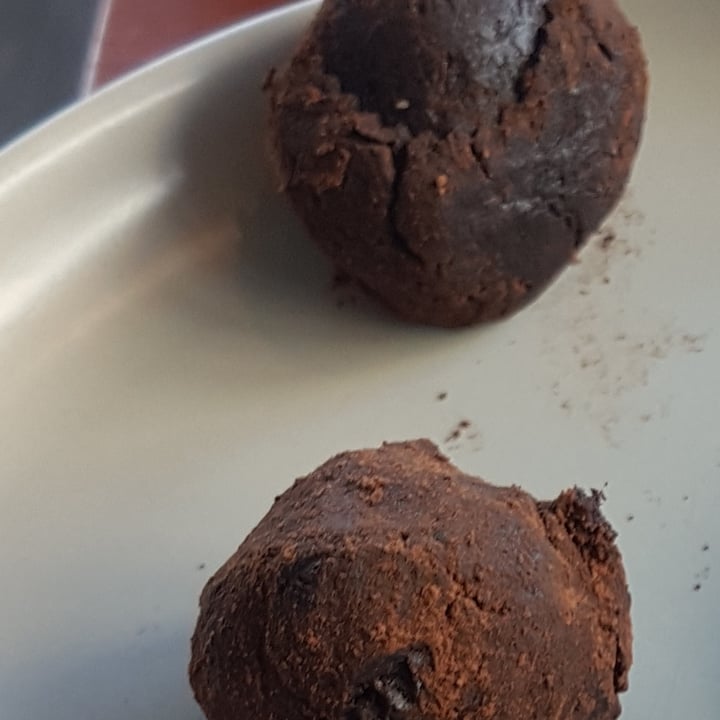 photo of Earth Deli Coffee Date Balls shared by @jtbosman10 on  14 Aug 2020 - review