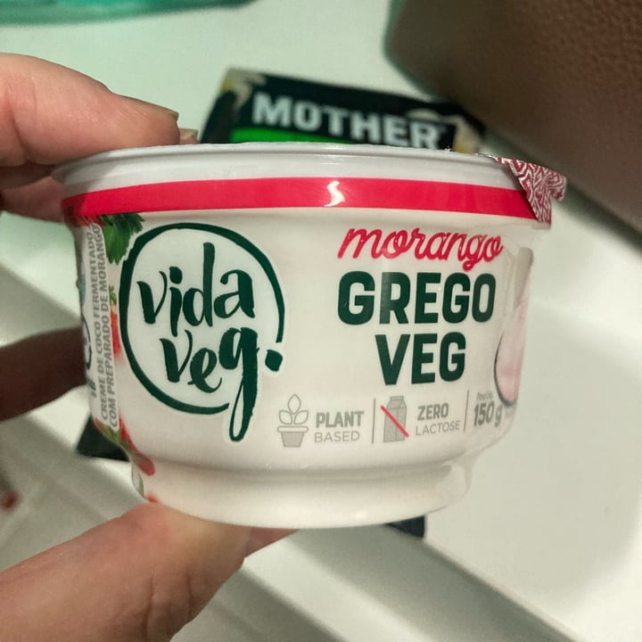 review photo of Vida Veg Grego Veg Morango shared by @kenianunes on 15 Apr 2022 - review