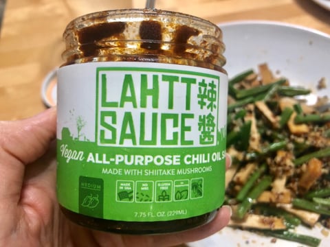 lahtt sauce - chili sauce