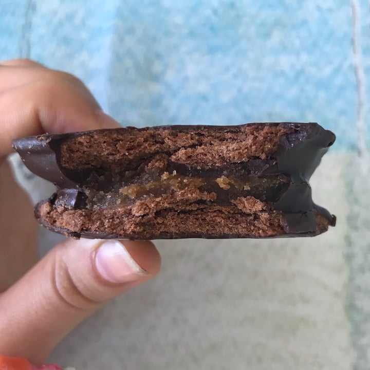 review photo of Felices Las Vacas Alfajor negro sin tacc shared by @sofivarela1 on 10 Feb 2022 - review