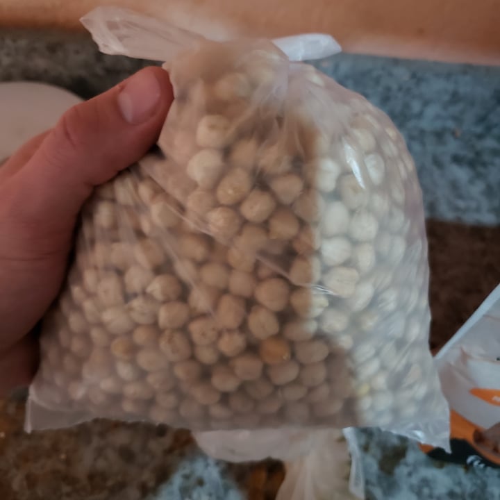 review photo of Empório Naturale grão de bico shared by @viniciussil on 25 Jun 2022 - review