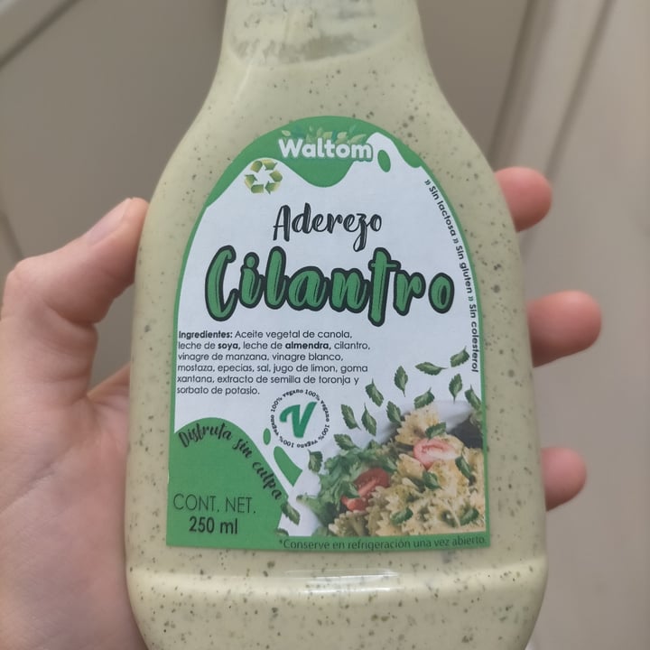 photo of Waltom Aderezo cilantro shared by @traecylopezg on  14 Jan 2021 - review