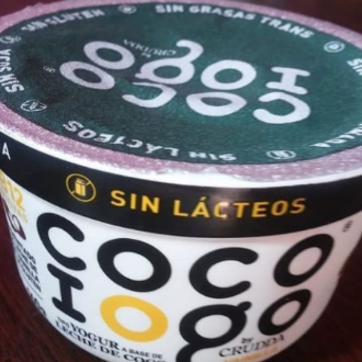 photo of Crudda Yogur a Base de Coco sabor Vainilla shared by @hazteunvegano on  25 Aug 2020 - review