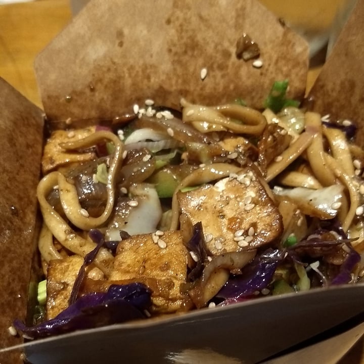 photo of Wok N' Beer Tofu Wok shared by @julipb on  05 Oct 2022 - review