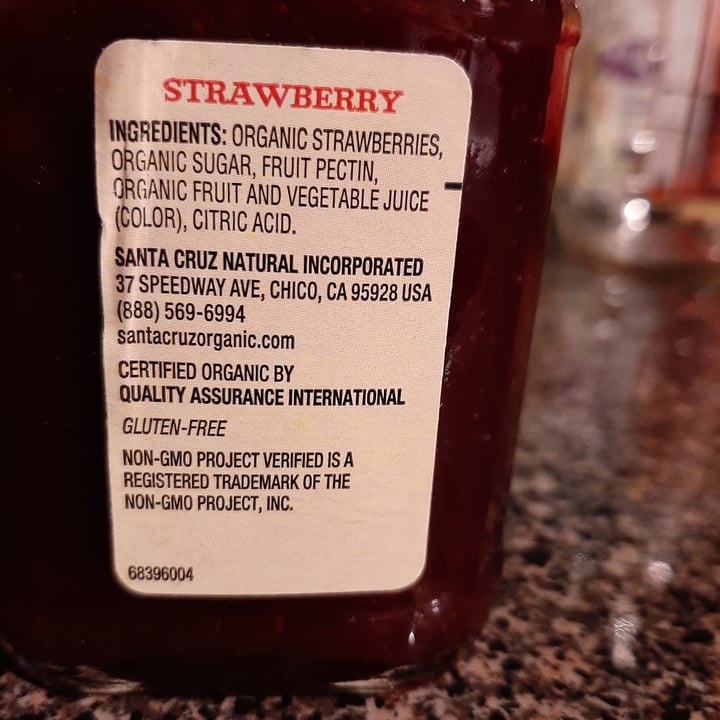 review photo of Santa Cruz Organic Strawberry fruit spread shared by @treehugginjen on 09 Nov 2021 - review