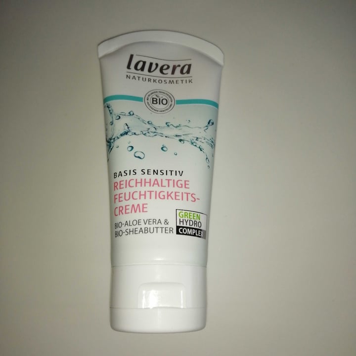 photo of Lavera Naturkosmetik Crème Visage Sensitiv shared by @veganfroggy on  03 Aug 2020 - review