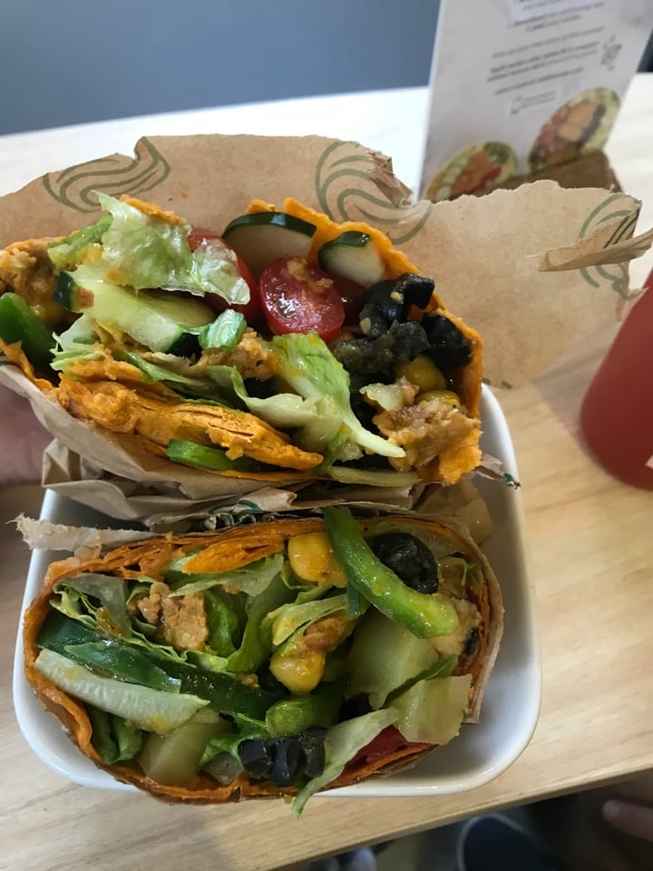photo of SaladStop! Veggie Wrap shared by @lucyholliss on  04 Feb 2020 - review