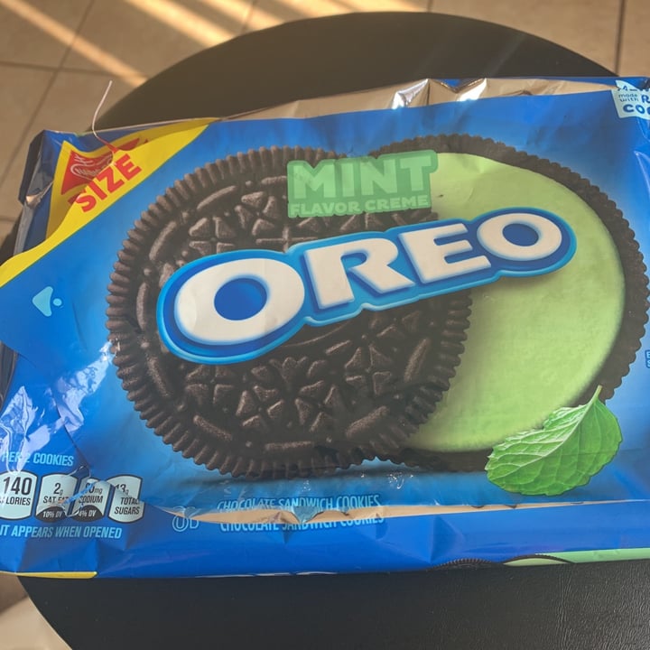 photo of  Mondelēz International Mint Flavor Creme Oreos shared by @plantbasedpower1 on  30 Jul 2021 - review