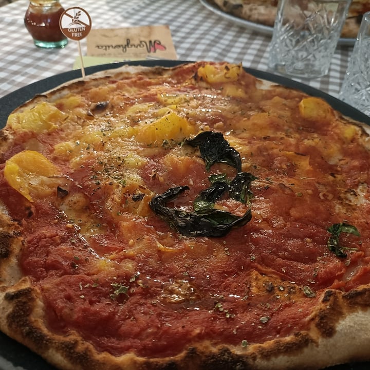 review photo of Margherita e le sue Sorelle Pizza "Assoluto Marinara" senza glutine- gluten free shared by @elisabettap on 13 Jan 2022 - review