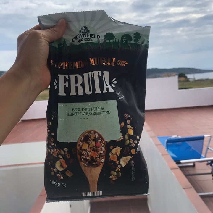 review photo of Crownfield Premium muesli fruta shared by @sofimoni on 12 Sep 2021 - review