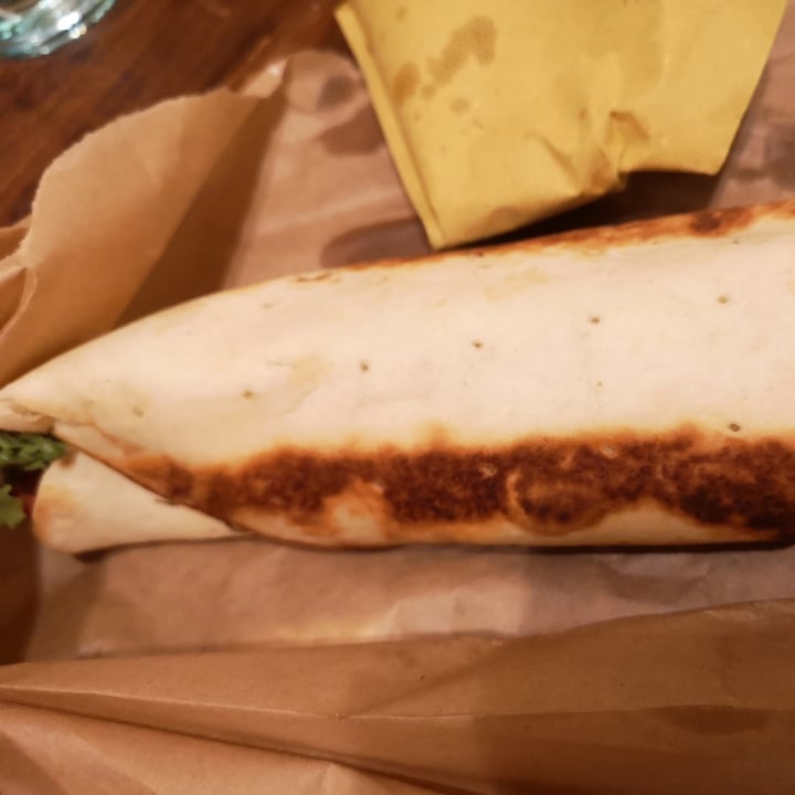review photo of Zazie Wrap Avocado shared by @taende on 31 Aug 2022 - review