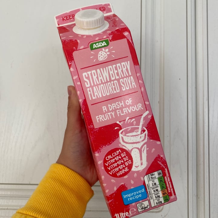 photo of ASDA Strawberry Flavoured Soya shared by @kitlovescookies on  22 Sep 2020 - review
