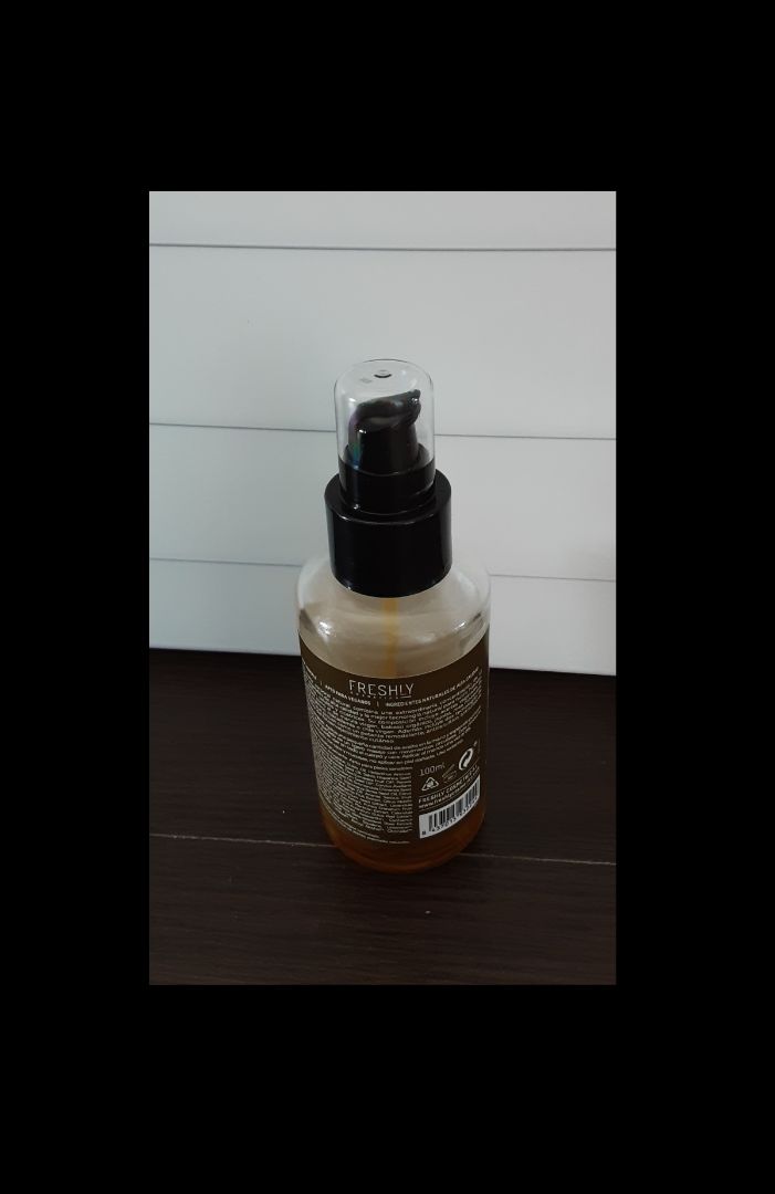 photo of Freshly Cosmetics Golden Radiance Body Oil shared by @sanag13 on  14 Apr 2020 - review
