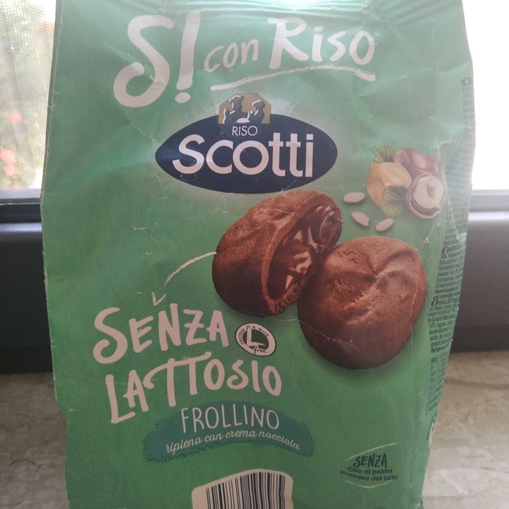 review photo of Riso Scotti Frollini Ripieni Con Crema Alla Nocciola shared by @alessandramarquez on 25 Apr 2021 - review