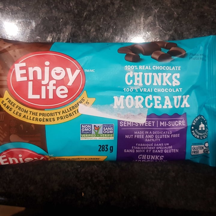 photo of Enjoy Life 100% real chocolate chunks shared by @shazbrca on  09 May 2022 - review